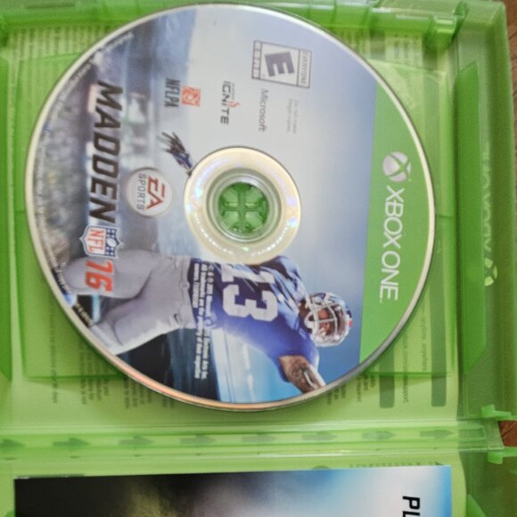 Madden 16 Video Game for XBOX ONE Console - Picture 4 of 5